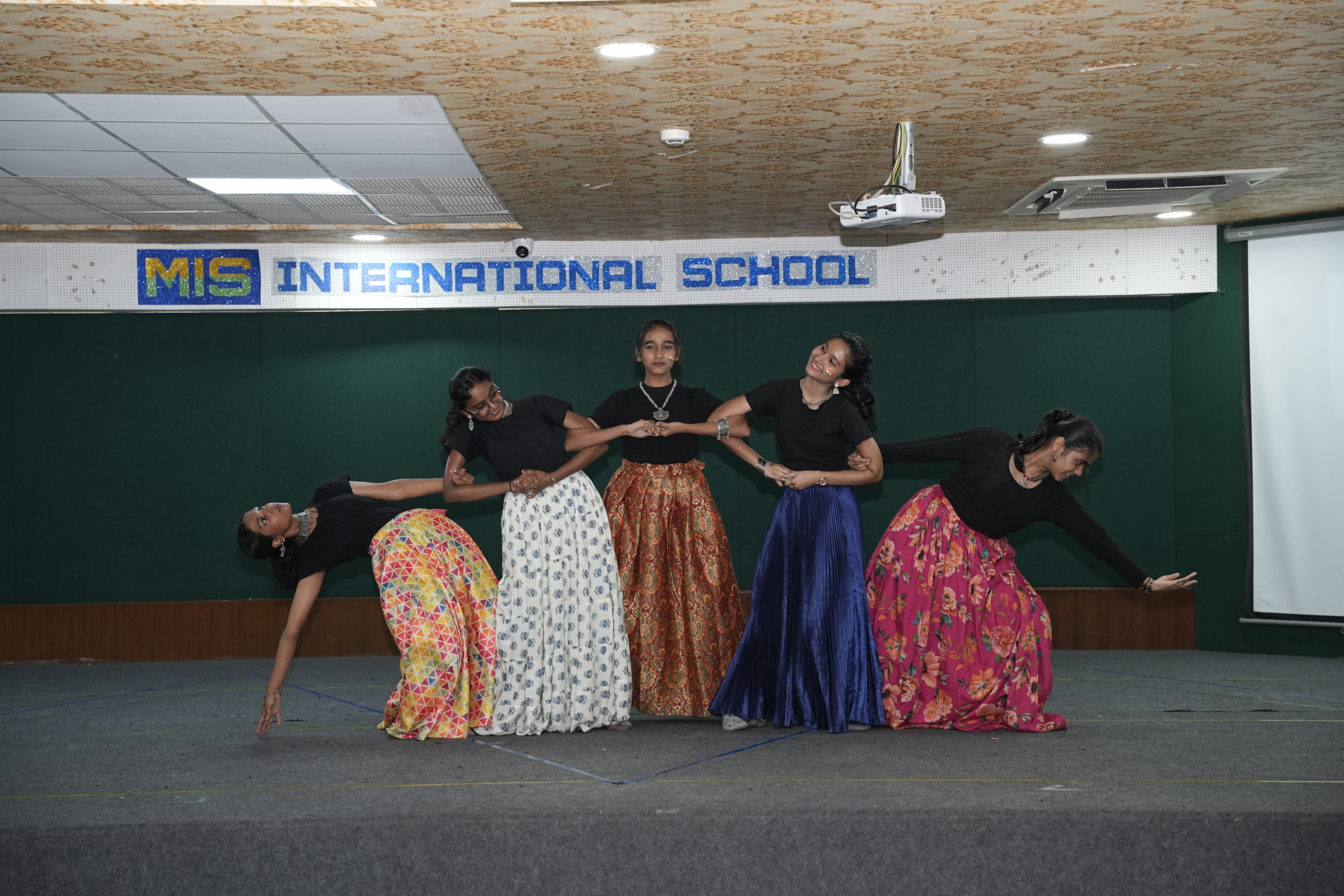 MIS International School moment 102