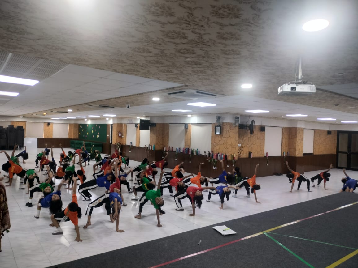 MIS International School moment 85